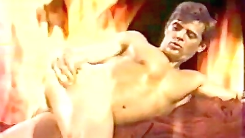 Hot and wild video shows a hot vintage movie scene