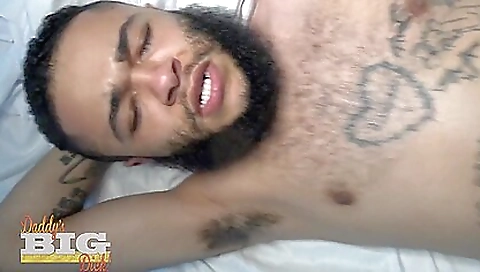 Creampie sex with a tattooed blonde babe and stepdaddy