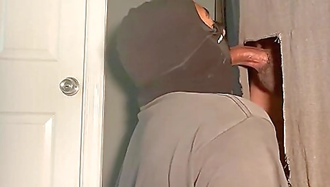 Amatu amateur interracial deepthroat and blowjob video