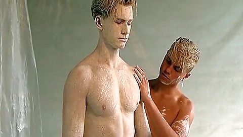 Amateur blonde twink with a large cock gets nailed