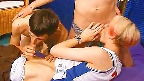 Vintage blonde with a nice deepthroat fucks 3 guys