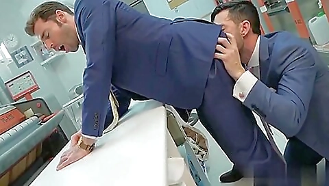 College guys are all about getting fucked on campus